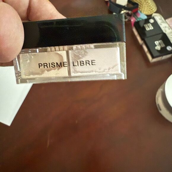 Brand new sealed Givenchy Prisme Libre Voile Rosé Loose Powder original formula - Picture 7 of 7